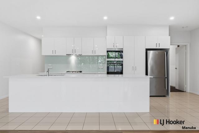 11/28 Canberra Avenue, ACT 2603