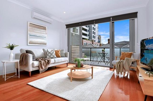2/210 Albion Street, VIC 3056