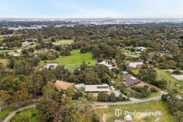 12 Crump Lane, WA 6057