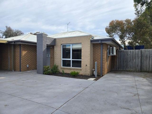 2/29 Lady Penrhyn Drive, VIC 3024
