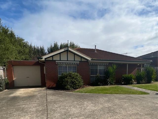 2/62 Glastonbury Drive, VIC 3216