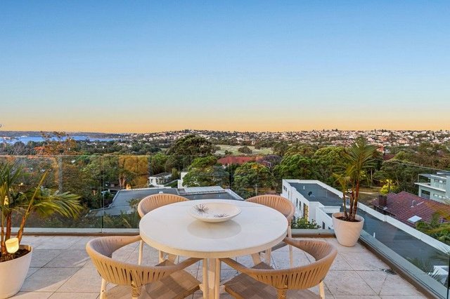 2/15 Benelong Crescent, NSW 2023