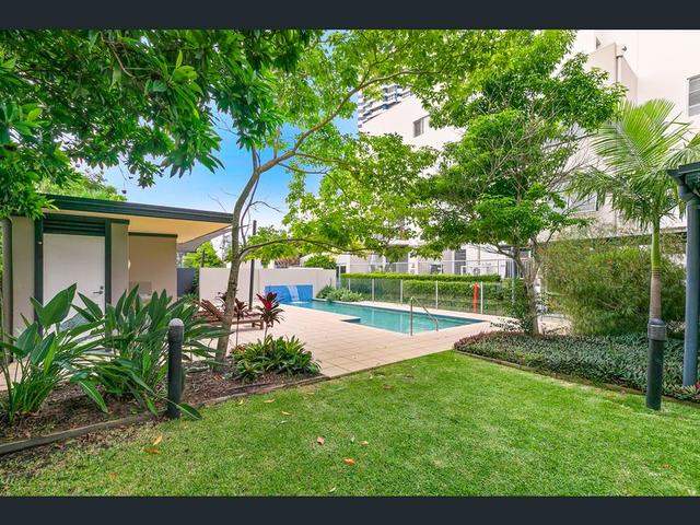 12-18 Bayview Street, QLD 4216