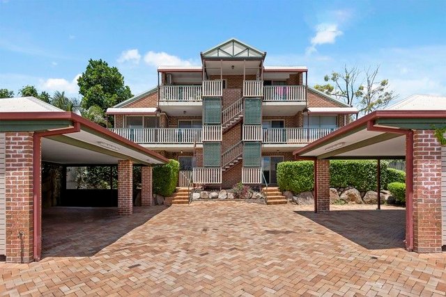 1/10 Portland Street, QLD 4103