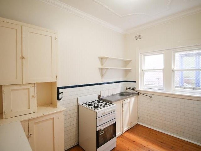 8/10 Ebley Street, NSW 2022