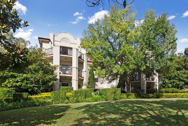 9/2 Mortimer Lewis Drive, NSW 2111