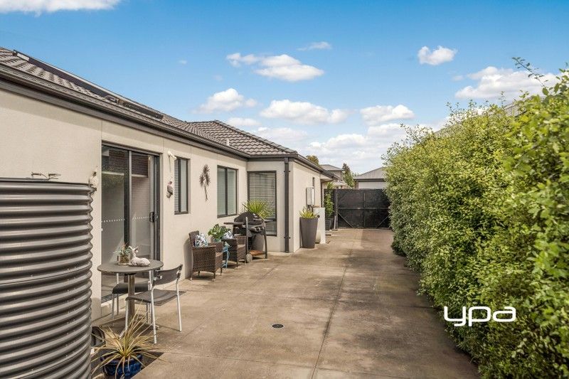 https://images.allhomes.com.au/property/photo/c5846360e097c9e803df4e741e04c8d8_hd.jpg