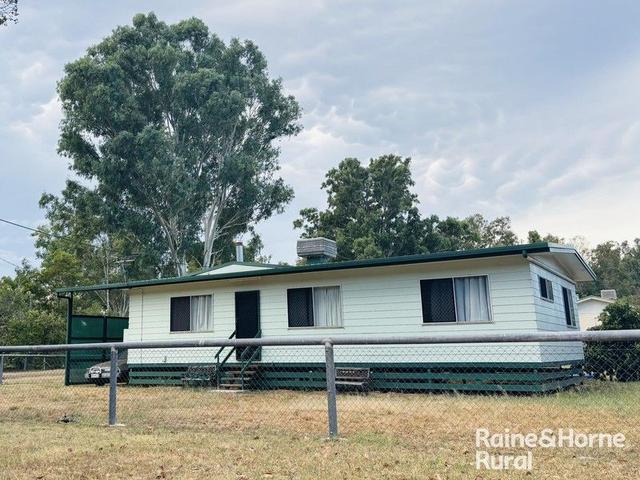 15 Bungil Street, QLD 4455