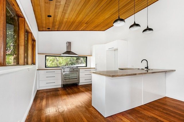 4 Hillview Road, VIC 3460