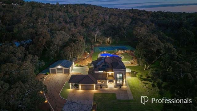 16 John Farrant Drive, WA 6076
