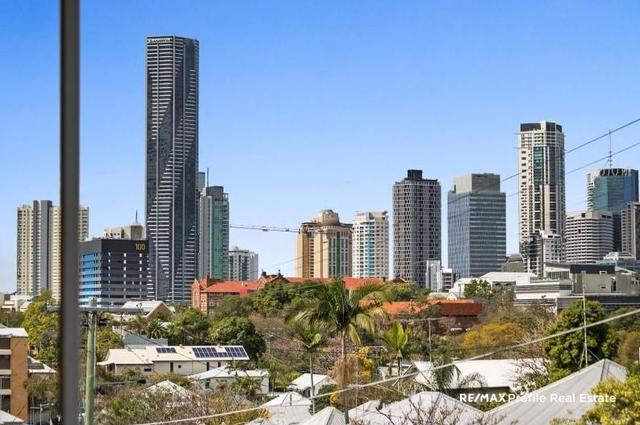 4/179 Kennigo Street, QLD 4000