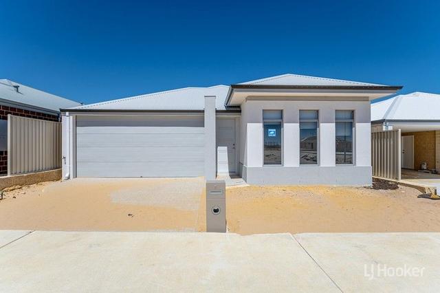 7 Caledon Street, WA 6174