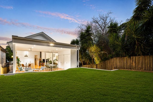27 Guthrie Street, QLD 4064