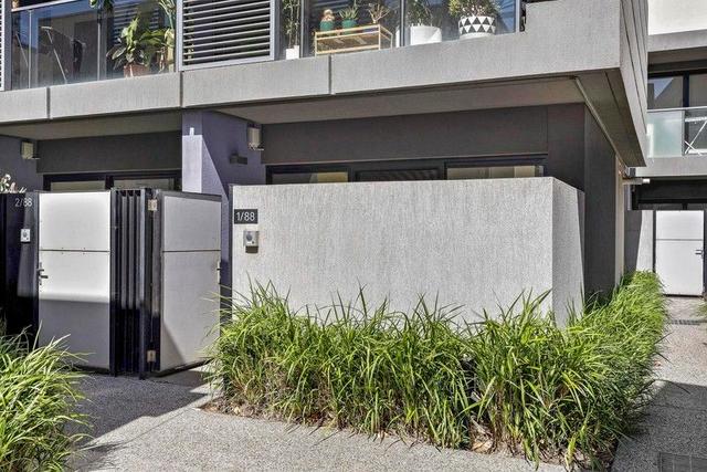 1/88 Cade Way, VIC 3052