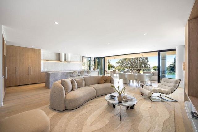 2/17 The Esplanade, QLD 4558