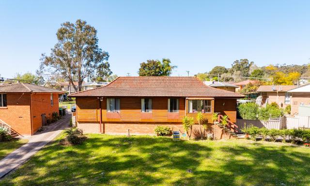 19 Clare Cres, NSW 2551