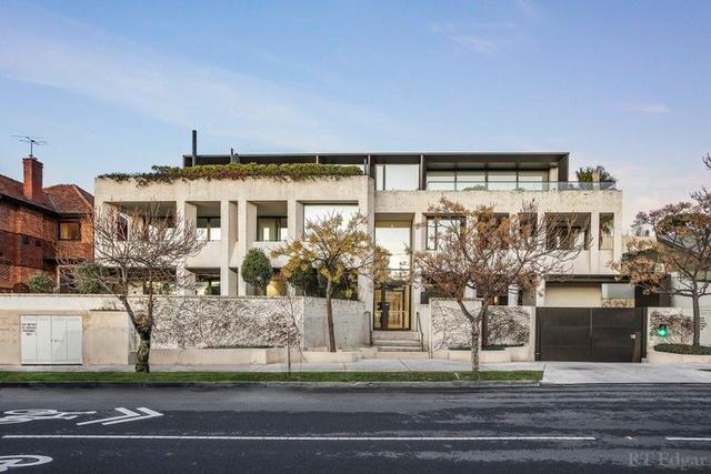 2/6 Mathoura Road, VIC 3142