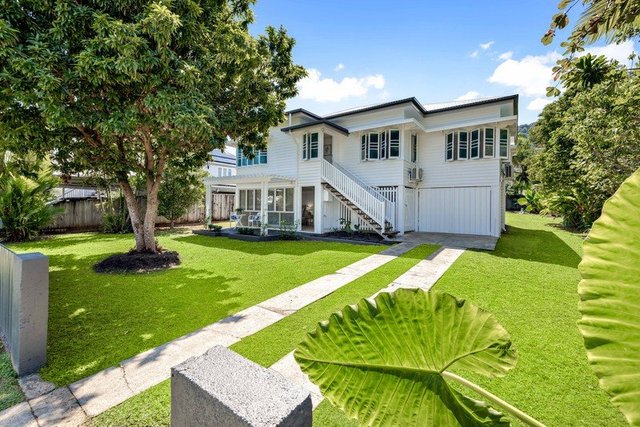 26 Hall Street, QLD 4870