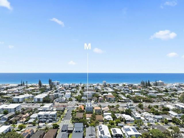 2/2298 Gold Coast Highway, QLD 4218