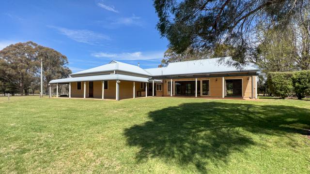 68 Pinegrove Road, NSW 2350