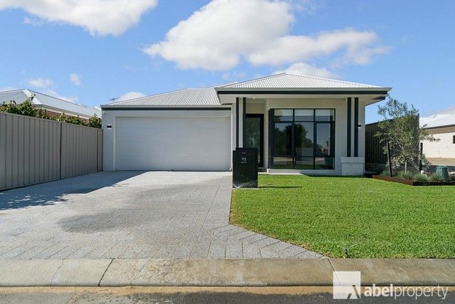 93 Merlot Way, WA 6065