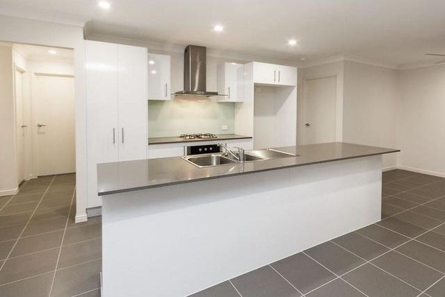 17 Scotland Crescent, QLD 4130