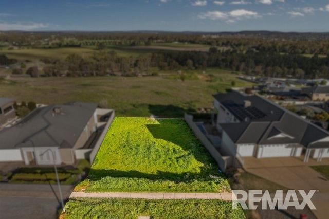 49 Franklin Drive, NSW 2650