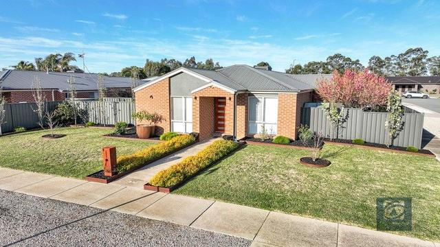 8 Paroo Street, VIC 3564