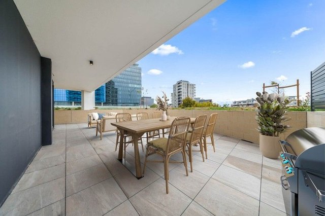 402/11 National Park Street, NSW 2300