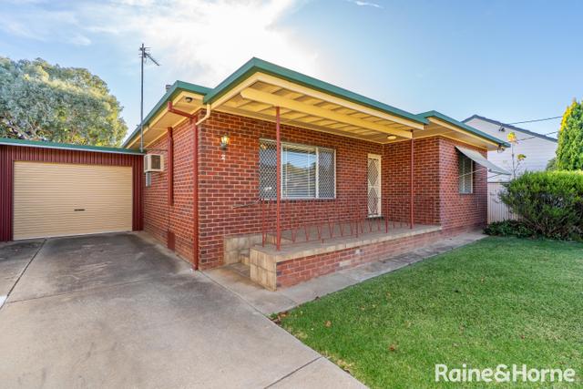 2 Boronia Street, NSW 2650