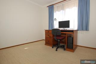 Bedroom 4 (2013-04-26)