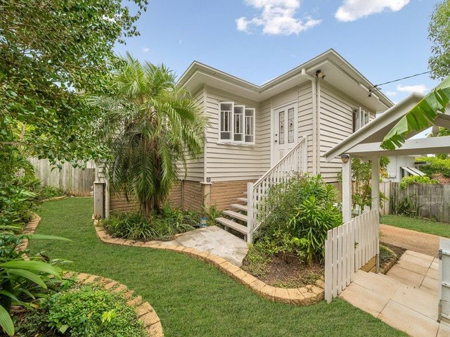16 Gloucester Street, QLD 4017