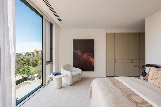 502/370 Albert Street, VIC 3002