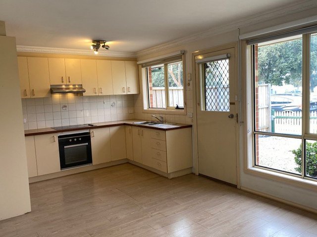 2/243 Queen Street, VIC 3018