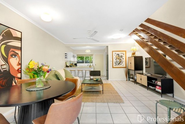3/126 Pease Street, QLD 4870