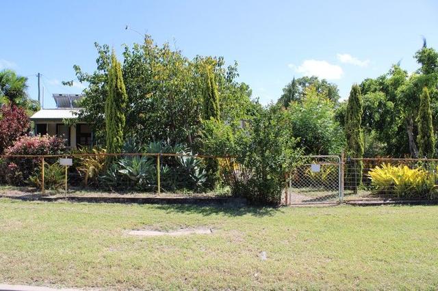 32 Railway Rd, QLD 4804