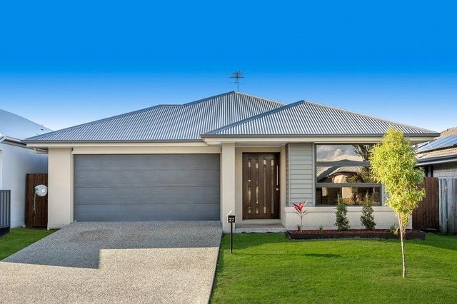 27 Crest Street, QLD 4504