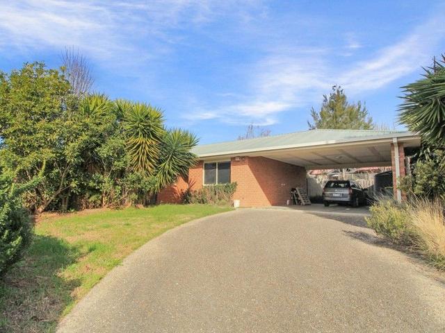 72 Balmoral Crescent, VIC 3875