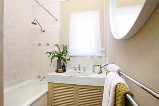 Bathroom (2019-10-26)