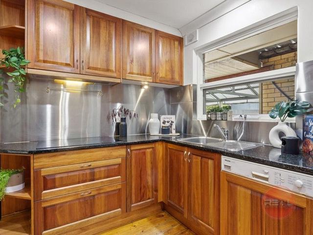 16 Paterson Drive, SA 5163