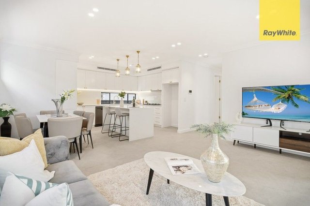 10 Roseberry Street, NSW 2160