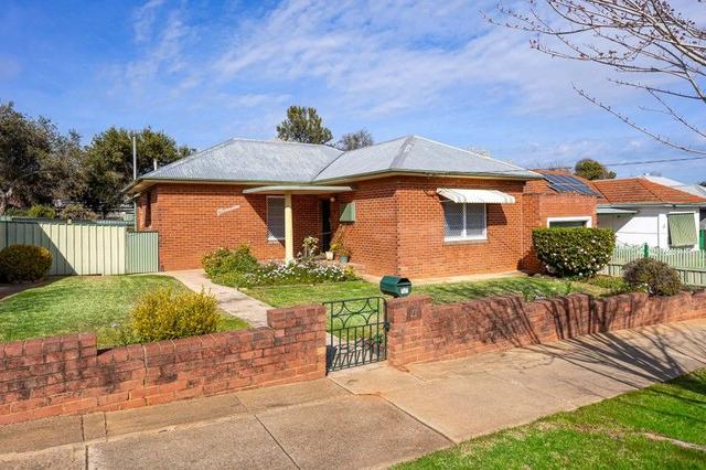 4 Heydon Avenue, NSW 2650
