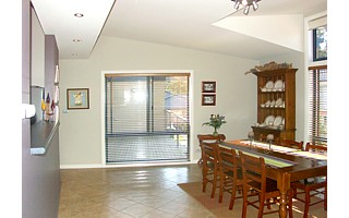 Dining from entry