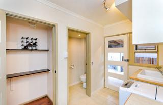 Laundry,Study nook,wc (2015-10-10)