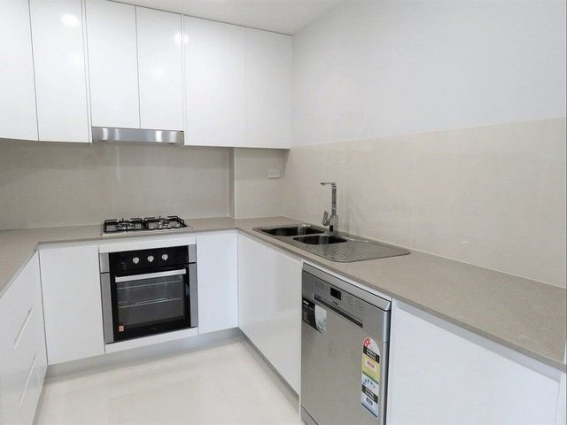 2/58-62 Fitzwilliam, NSW 2146