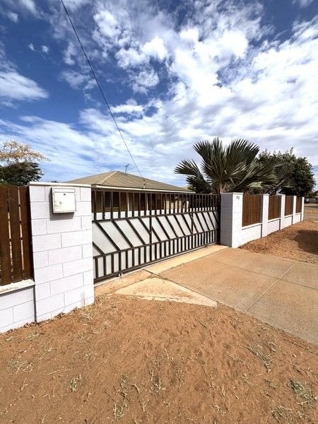 43 Foss Crescent, WA 6701