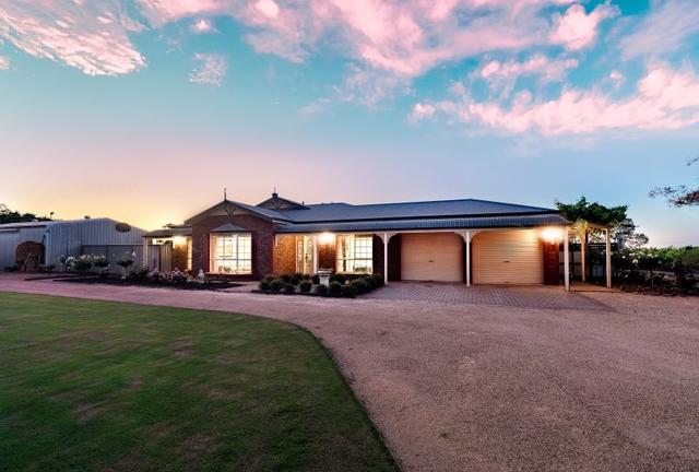 218 McKenzie Road, SA 5345