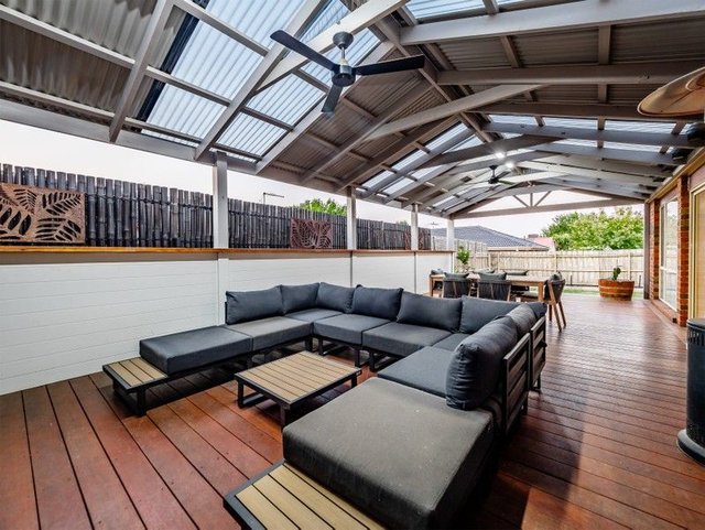 18 Nyarrin Place, VIC 3977