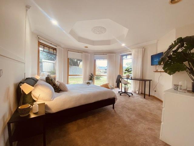 16 Sheoak Court, VIC 3810