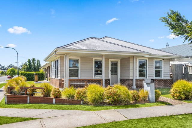 24 George Cutter Avenue, NSW 2575